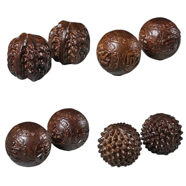 1Pair Sandalwood Handheld Ball Relief Walnut Handheld Ball Massage Exercise Healthcare Plaything Hand-Worn Ball